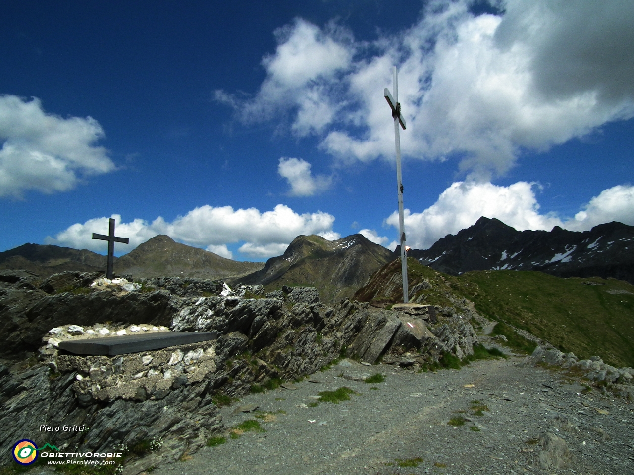 88 Croce del Passo e croce d'altare....JPG